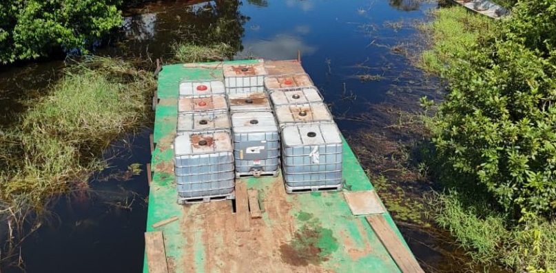 Operação Brasil Contra o Crime Organizado apreende 10 mil litros de combustível em área protegida no Vale do Guaporé