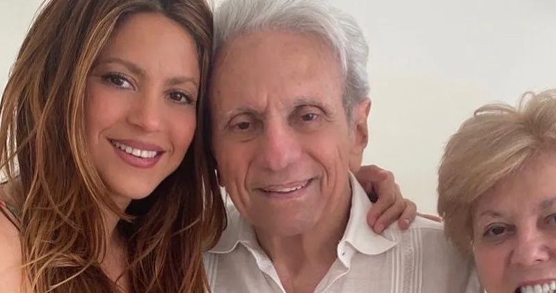 DIA QUE O PAI MORREU - Shakira desabafa sobre show no Rio: “Foi difícil nessas condições”

