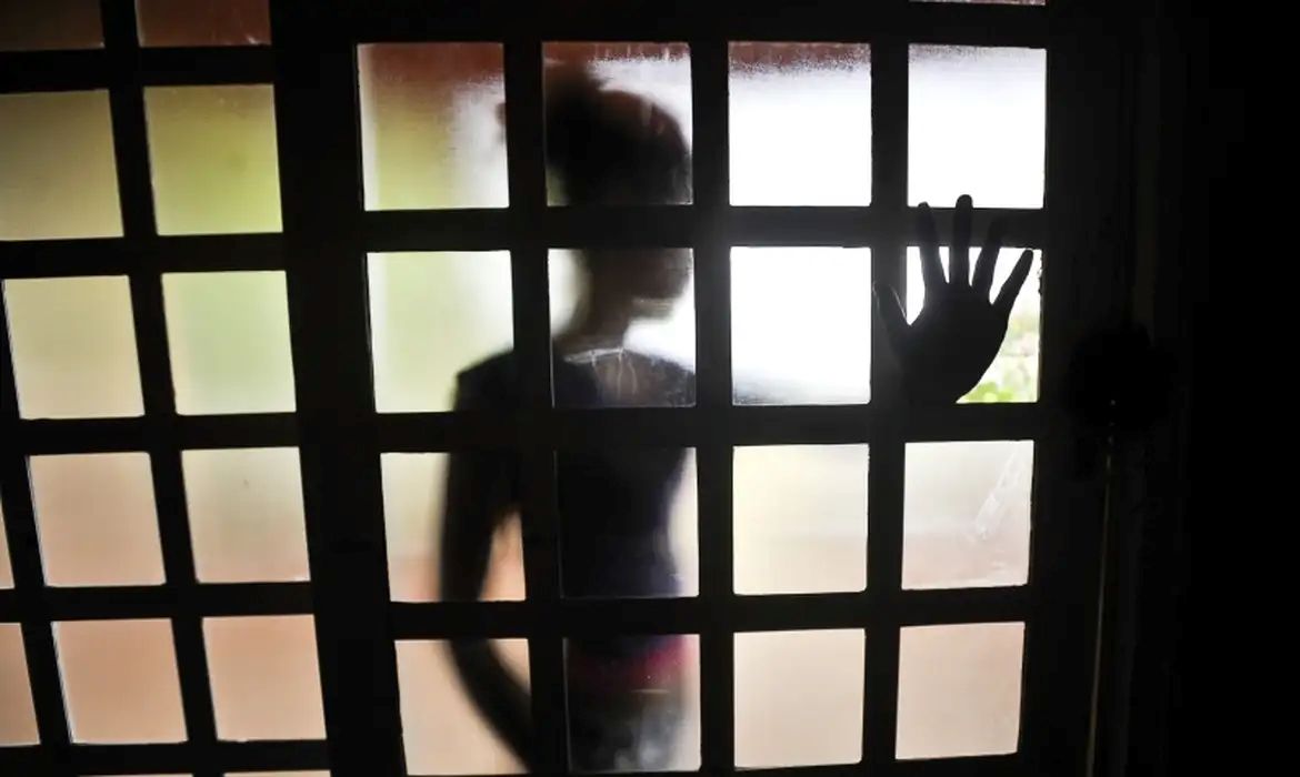 18 DE MAIO - Campanha nacional alerta para avanço da violência sexual contra crianças e adolescentes