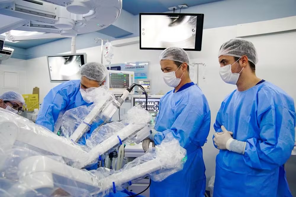 EM RONDÔNIA - Cirurgia de próstata com auxílio de robô é realizada pela primeira vez em RO
