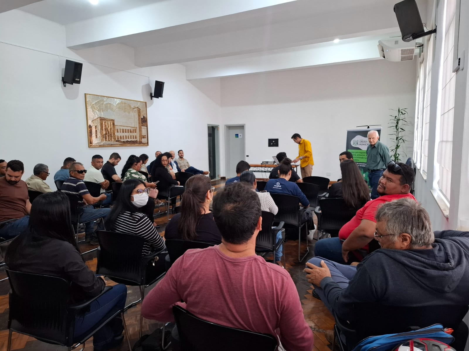FORÇA NO CAMPO - Sonho da regularização fundiária avança após reunião no Prédio do Relógio