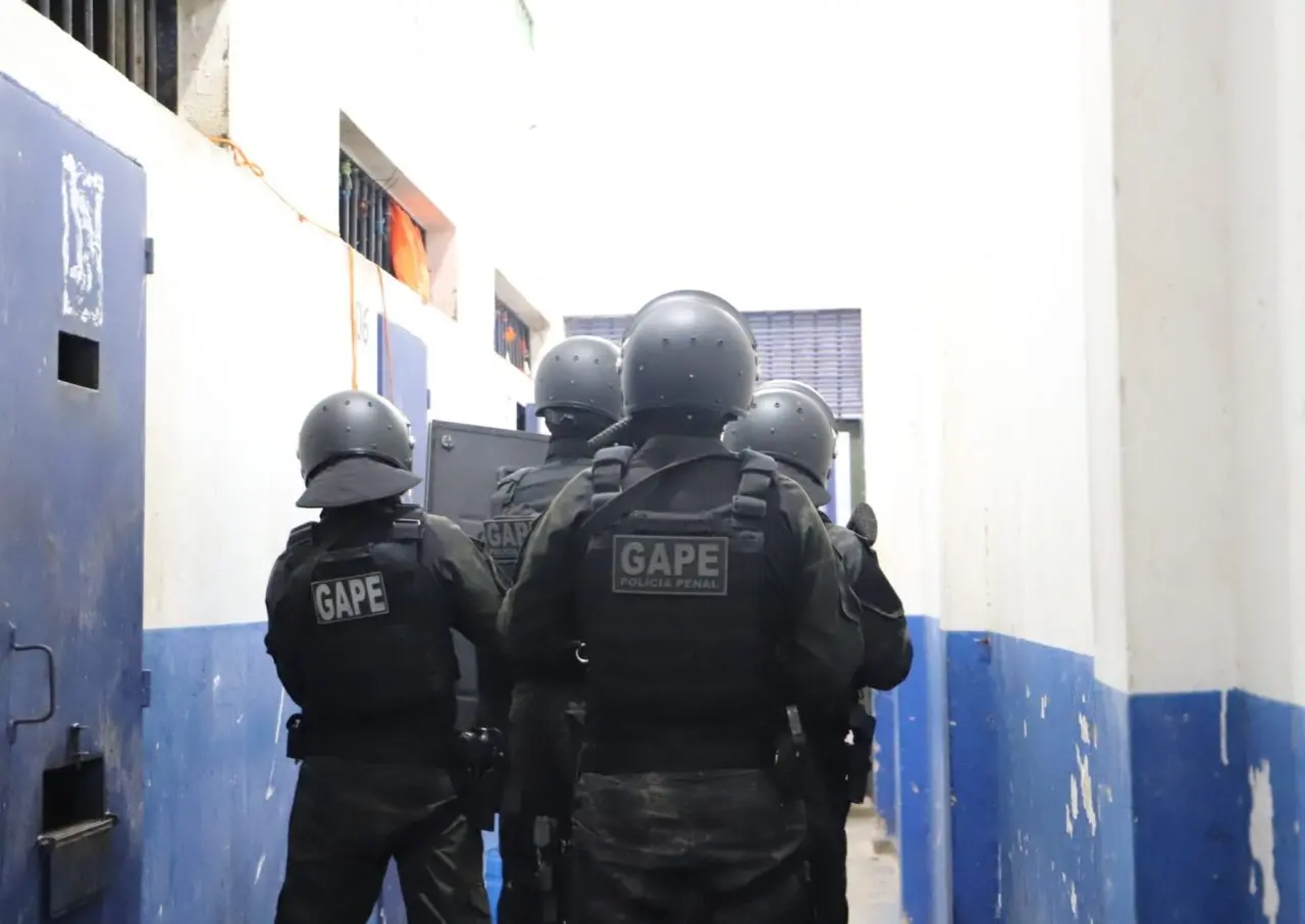 OPERAÇÃO 'LIMPA' PRESÍDIOS - Polícia Penal atua na 11ª fase da Operação Mute contra comunicações ilícitas em unidade prisional de Porto Velho

