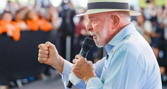 Lula chama Flávio de traidor por decisão de Trump contra CV e PCC