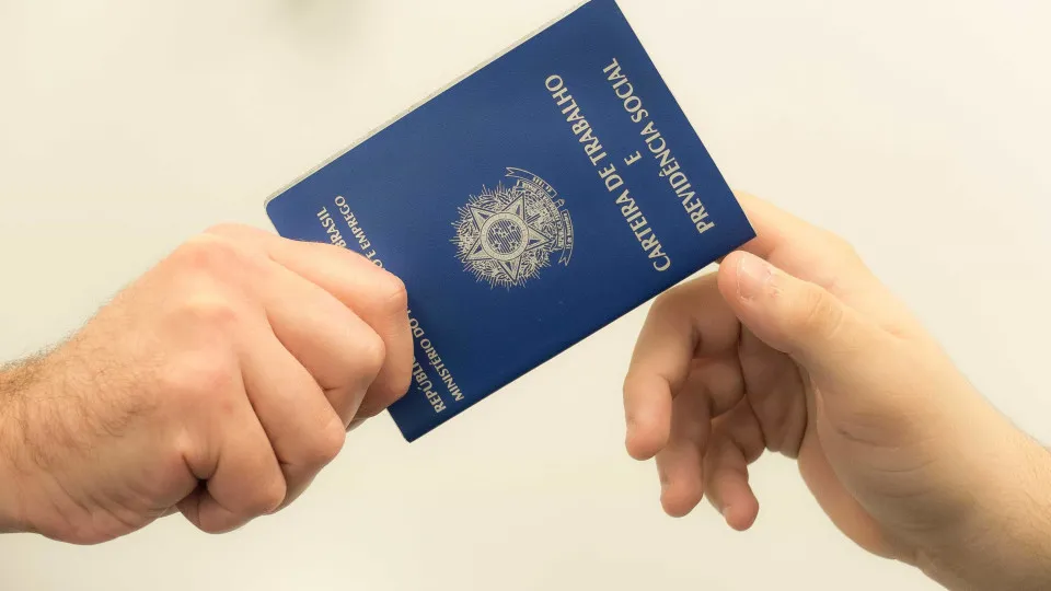 Nova regra do trabalho em feriados começa a valer; veja o que muda