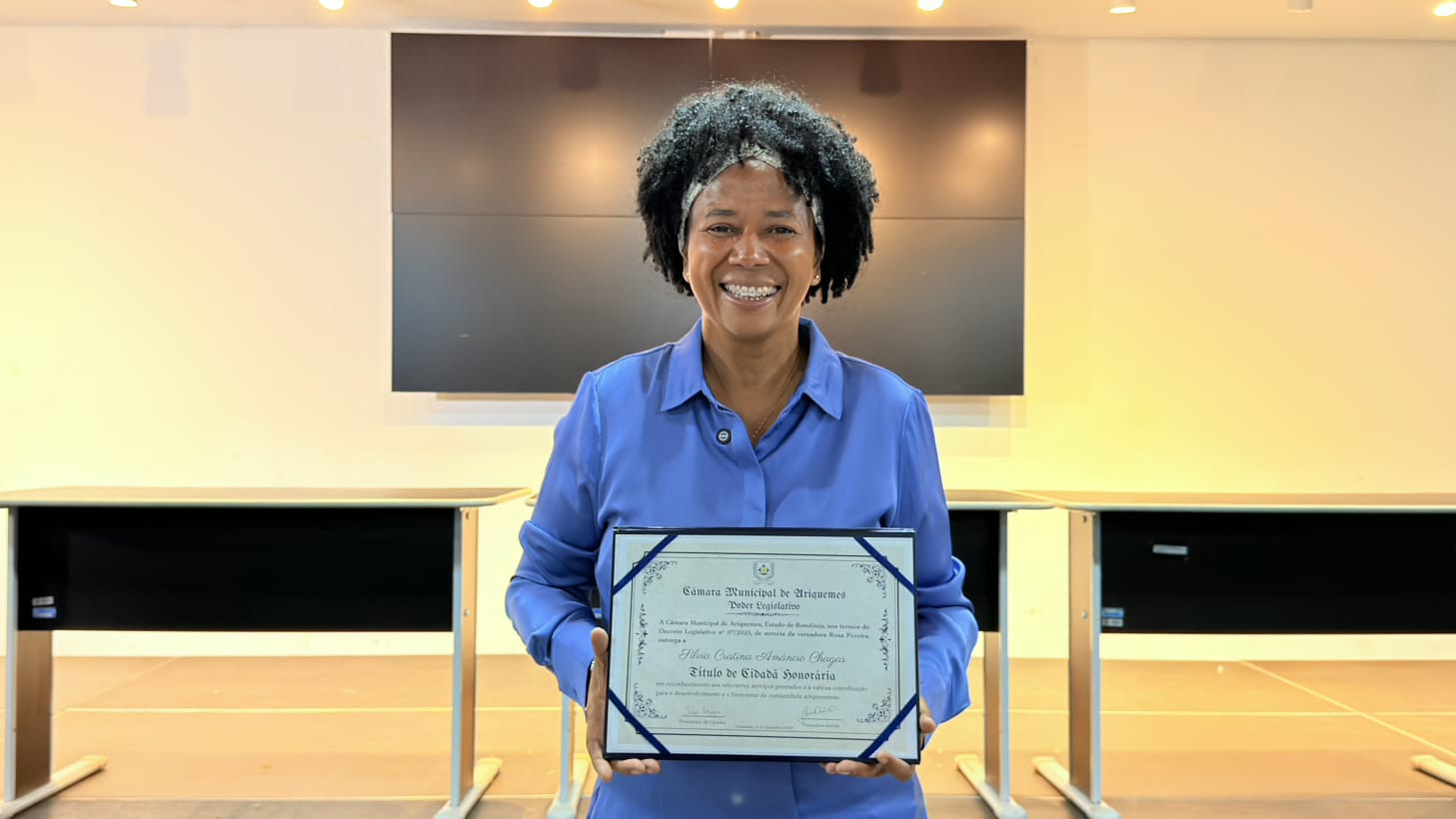 Deputada Sílvia Cristina recebe o título de cidadã honorária de Ariquemes