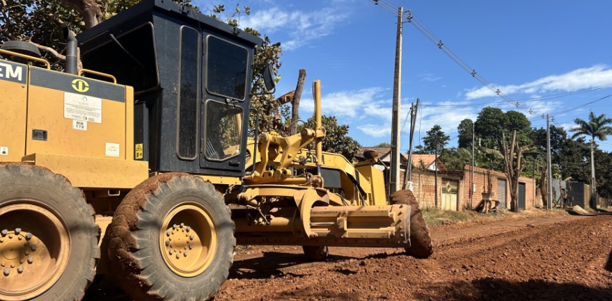 Obras de drenagem avançam para pavimentação de ruas do bairro Porto Cristo

