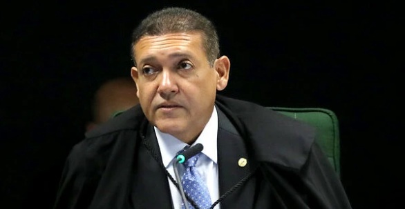 LEVANDO ELEITOR A ERRO - Kássio Nunes Marques suspende pesquisa AtlasIntel a pedido do PL

