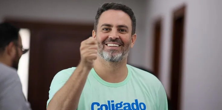 Entre o Palácio Rio Madeira e a Prefeitura, Léo Moraes joga uma partida perigosa com reflexo em 2028