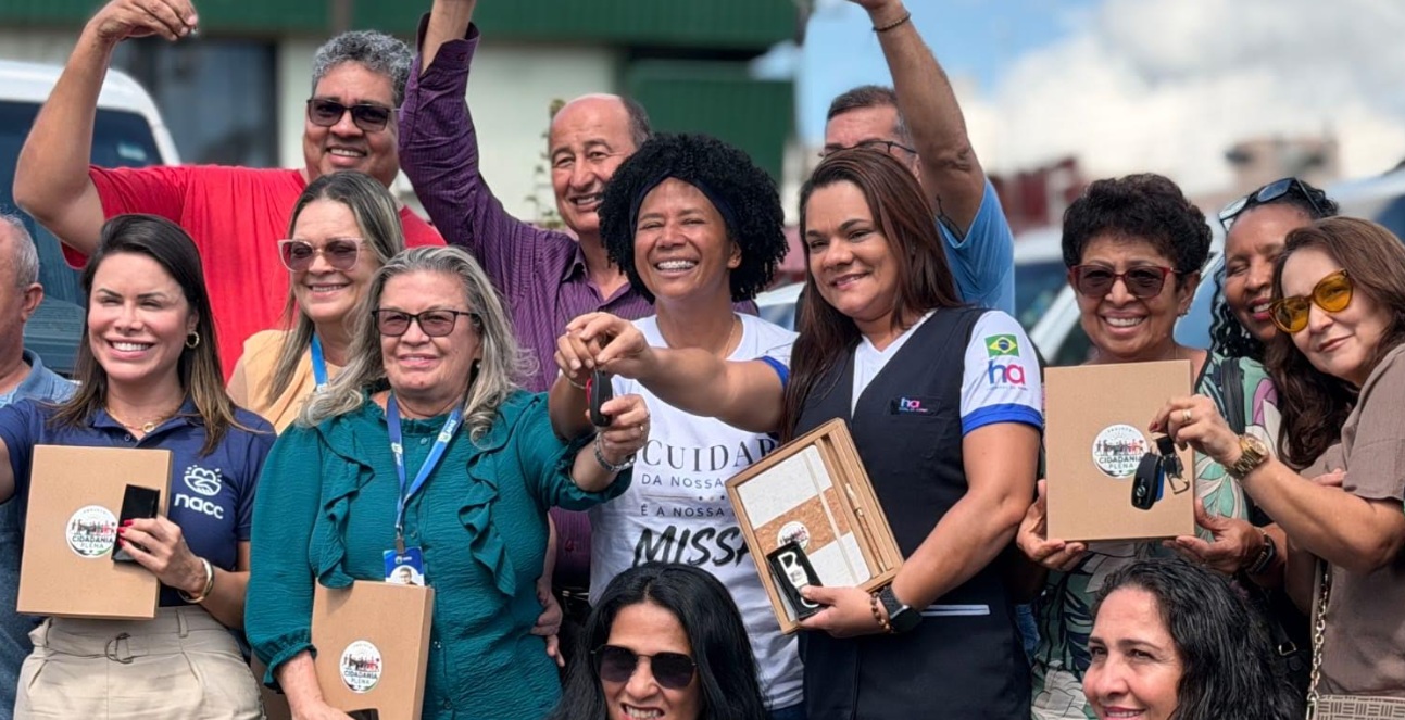 10 VANS PARA APAES - Sílvia Cristina afirma que só faz sentido estar na política se for pra mudar a vida das pessoas


