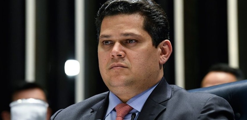 LADRÃO CORRUPTO DO AMAPÁ - Vorcaro transferiu US$ 30 milhões a Alcolumbre, diz revista

 