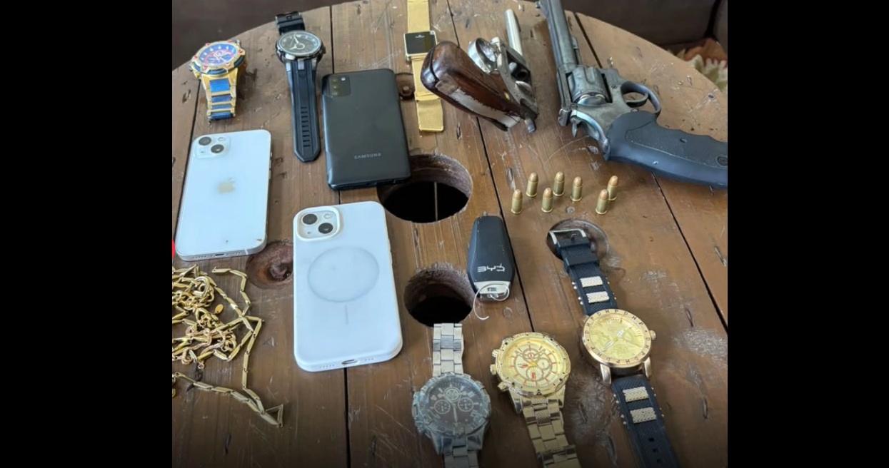 Polícia Civil prende suspeitos de sequestrar motorista de aplicativo e mantê-la em cárcere durante assalto em Ariquemes