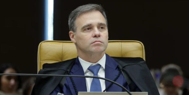 CLEPTOCRACIA EXPOSTA - Mendonça contra a Máfia: ministro lavou a alma do brasileiro decente

