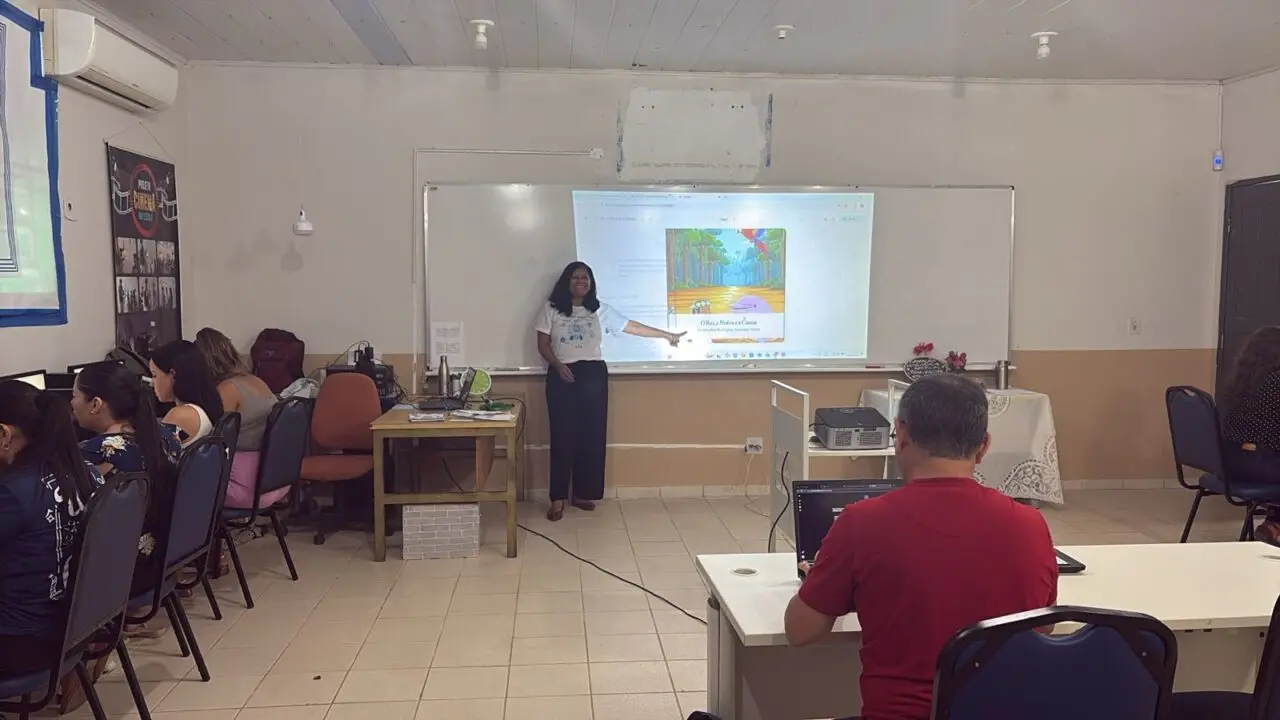 TECNOLOGIA CHEGA AOS RIBEIRINHOS -  Professores do Baixo Madeira são capacitados para aplicação da Inteligência Artificial no ensino