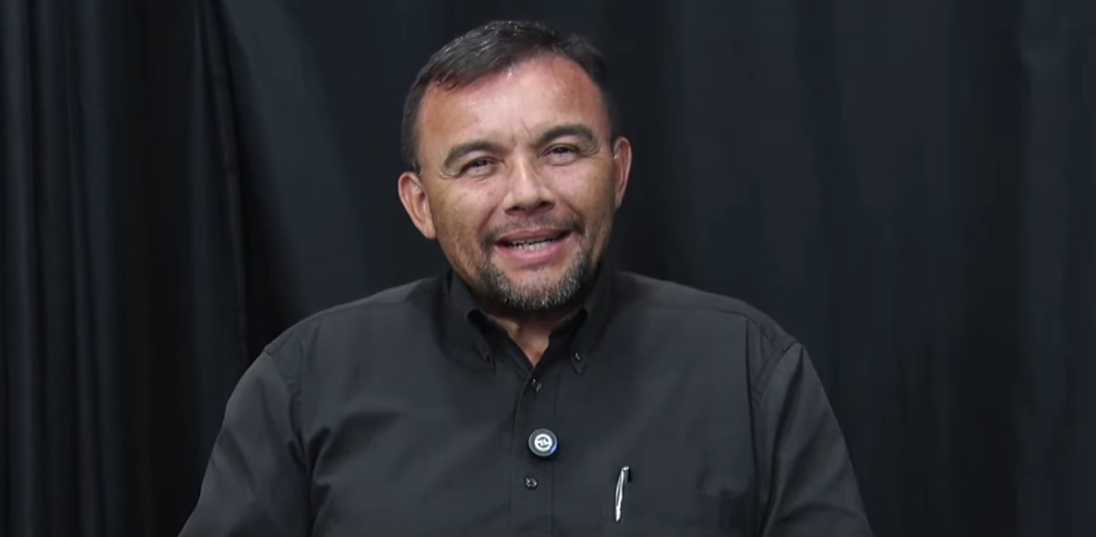 SEM PAPAS NA LINGUA - Entrevista ao vivo com Professor Aroldo Vasconcelos 