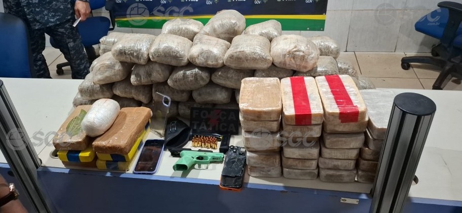 Casal é flagrado transportando quase 80 kg de drogas em Rondônia