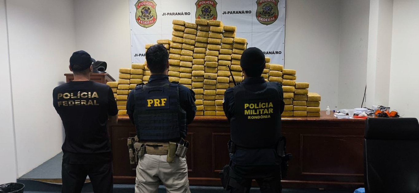 DE CARA COM TRAFICANTES - Perseguição, acidente e 208 quilos de maconha expõem ousadia do crime e cobram forte ação do Estado

