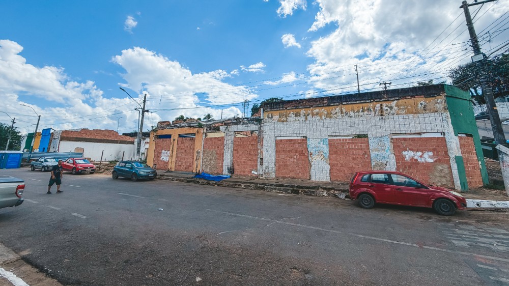 NA CAPITAL - Imóvel abandonado será demolido após laudo da Defesa Civil em Porto Velho
