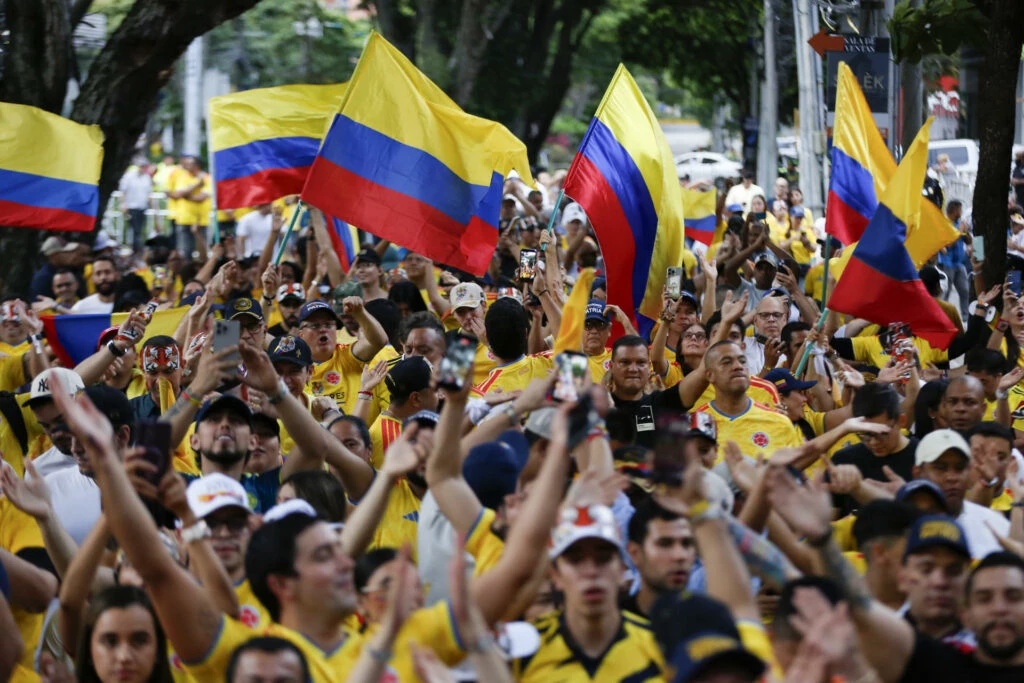 ESQUERDA DERROTADA - Vitória da direita na Colômbia amplia virada na América Latina

