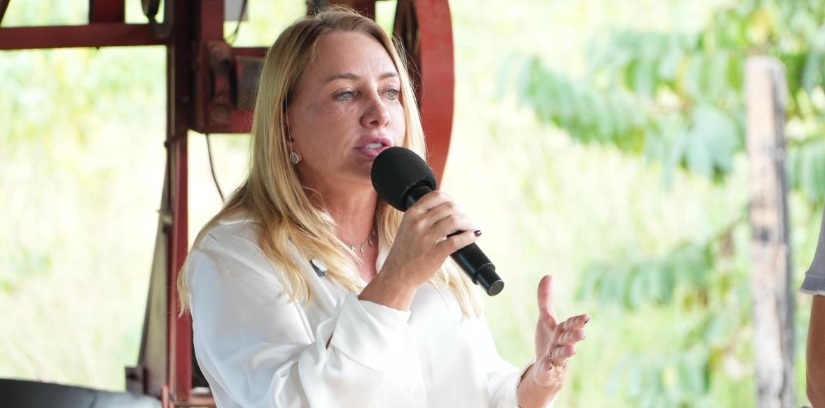 GLEBA CUNIÃ - Ieda Chaves participa da entrega de implementos à Arglec e fortalece a produção rural de Porto Velho


