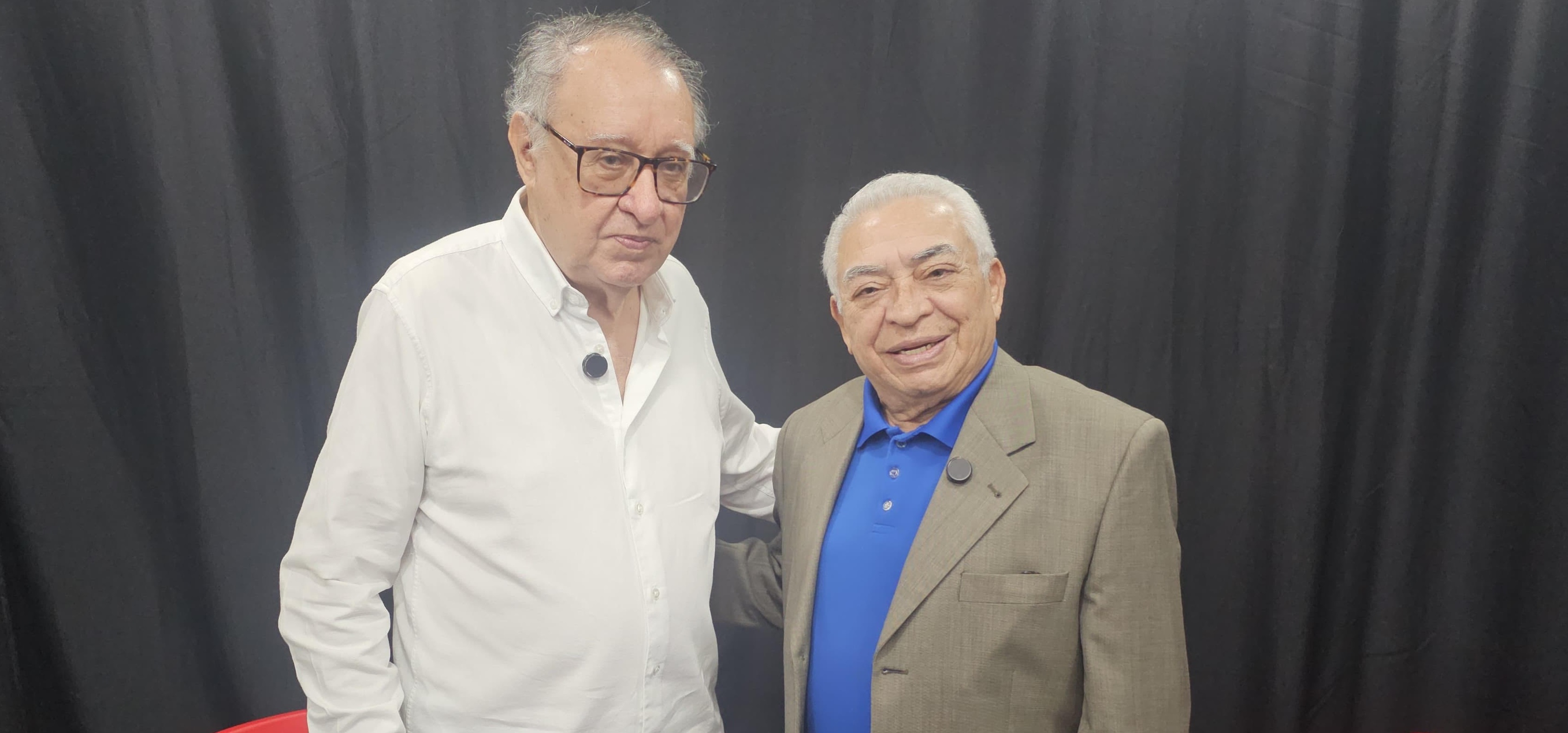 SEM PAPAS NA LINGUA  - Entrevista com o escritor Silvio Persivo 