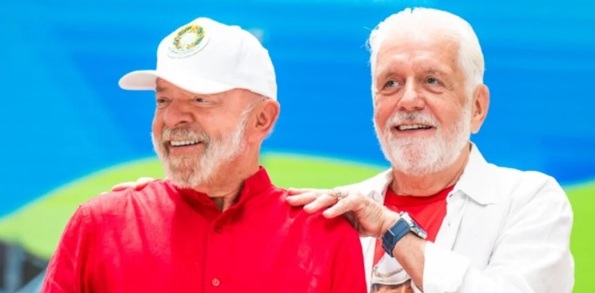 NORDESTINOS ABRINDO OS OLHOS - Lula cai 5 pontos no Nordeste após caso Jaques Wagner
