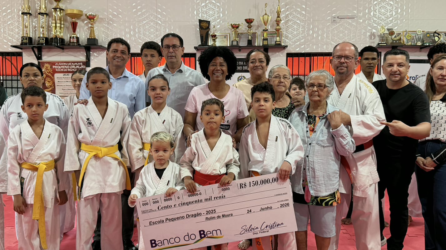 Silvia Cristina participa da entrega de mais de R$ 1,6 milhão em Rolim de Moura