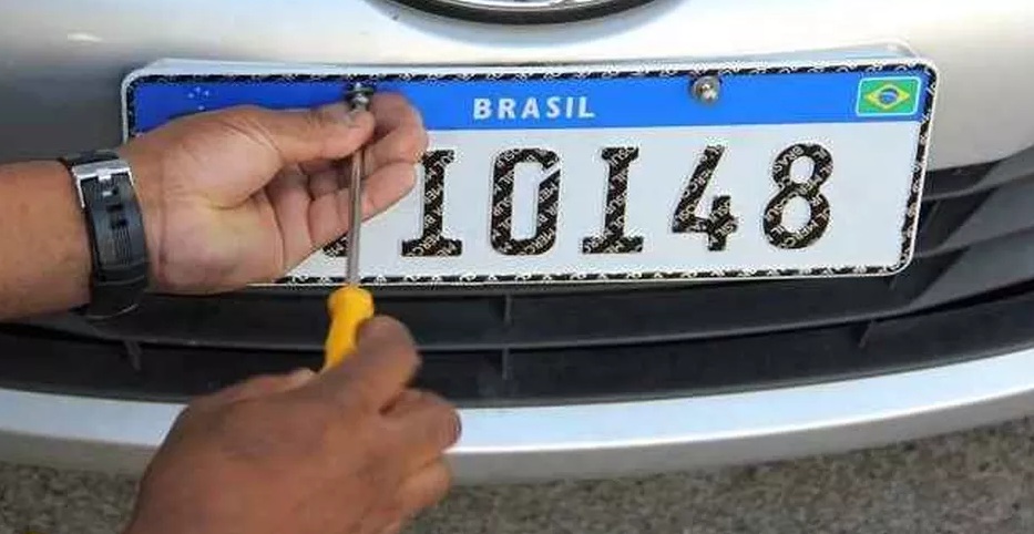 INOVAÇÃO NO TRÂNSITO - Detran de Rondônia lança emplacamento digital e permite registrar veículo novo sem sair de casa

