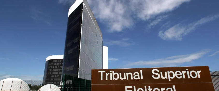PGR SÓ VER FLÁVIO - PL e PT antecipam disputa judicial sobre ataques a Flávio e Lula nas redes sociais

