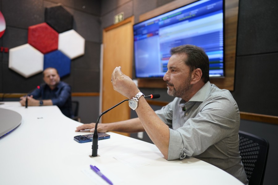 HILDON CHAVES - Leilão bilionário da Caerd tem "muita pressa e pouca transparência", denuncia Hildon Chaves