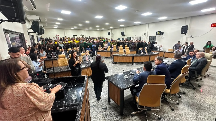 PRIVILÉGIOS NA CÂMARA - A engrenagem dos penduricalhos: benefícios aprovado pelos vereadores de Porto Velho sufocam trabalhador privado

