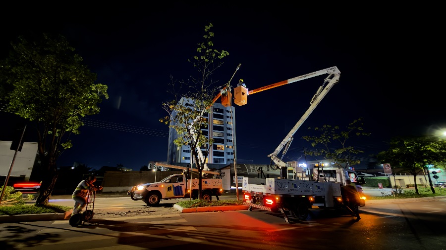 Iluminação pública amplia canais para solicitações da população