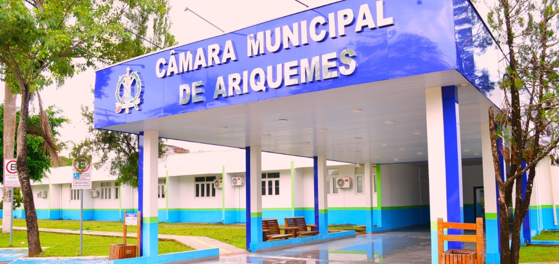 EMPREGO NO SERVIÇO PÚBLICO - Câmara de Ariquemes abre concurso público com salários de até R$ 5,9 mil; inscrições nesta segunda-feira
