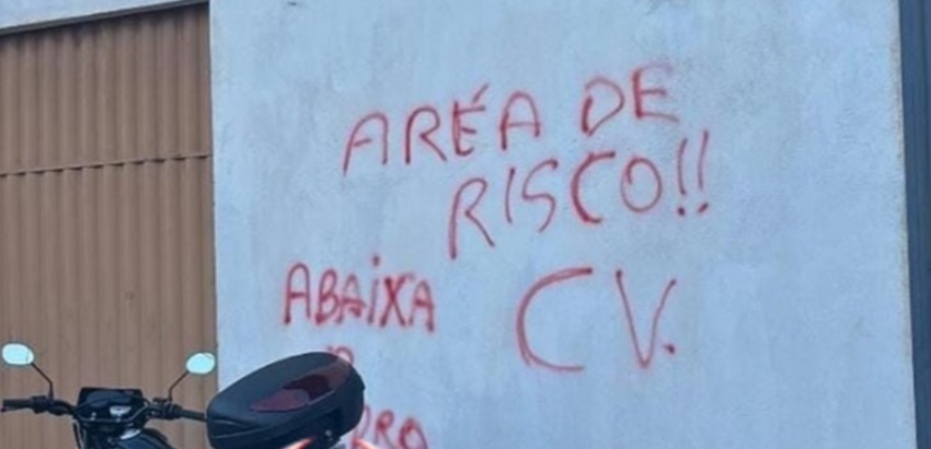 TERROR URBANO - Pichações do PV e PCC nas ruas da Capital impõem medo e tiram a soberania do povo nos governos de Rocha e Léo Moraes

