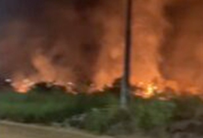CENÁRIO DE DESTRUIÇÃO -  Incêndio de grandes proporções em Vilhena expõe o avanço das queimadas e reforça urgência de ações preventivas
