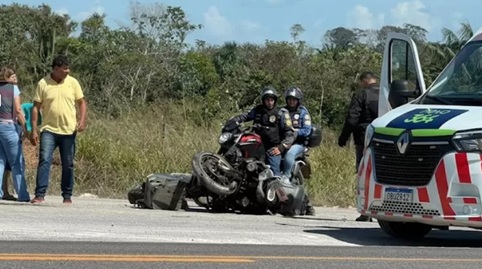 Motociclista fica em estado gravíssimo após colisão com SUV na BR-364 em Ji-Paraná