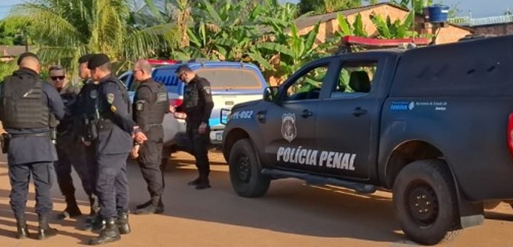 GUERRA ÀS FACÇÕES - Megaoperação Caçador combate tardiamente às facções e reabre discussão sobre a redução do efetivo policial  
