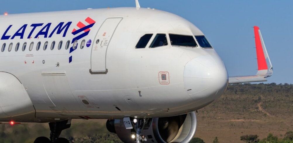 APESAR DO ALTO CUSTO - Rondônia amplia malha aérea com novos voos da Latam e Azul, fortalecendo a logística regional 


