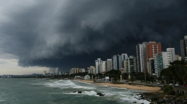 CICLONE-BOMBA - Ventos de 132 km/hora varreram cidades e causaram destruição e mortes no Rio Grande do Sul
