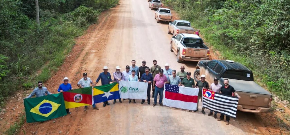 Comitiva percorre a rodovia para mostrar a realidade no percurso entre Porto Velho e Manaus