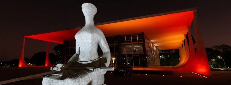 STF viola direito constitucional e espírito de corpo prevalece
