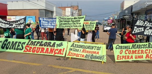 REVOLTA DOS LOJISTA NA CAPITAL - Comércio fecha avenida e expõe sensação de abandono diante do avanço da criminalidade em Porto Velho
