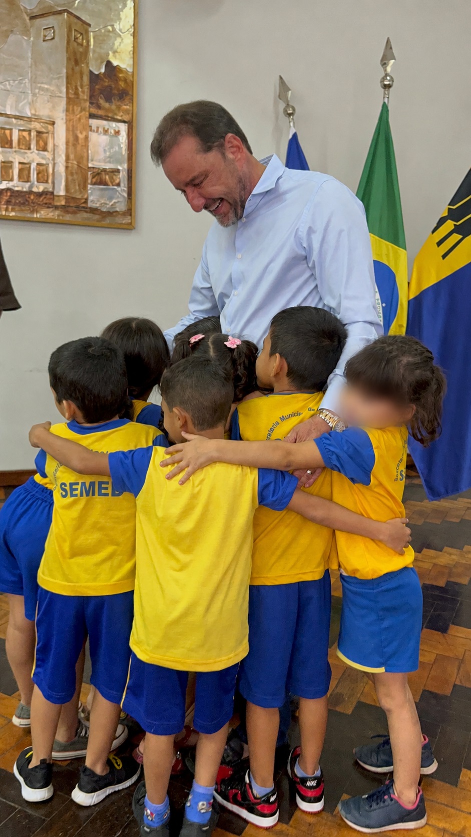 TEM EXPERIÊNCIA DE SUCESSO - Hildon assina Pacto pela Educação e promete levar programa premiado para todo o Estado


