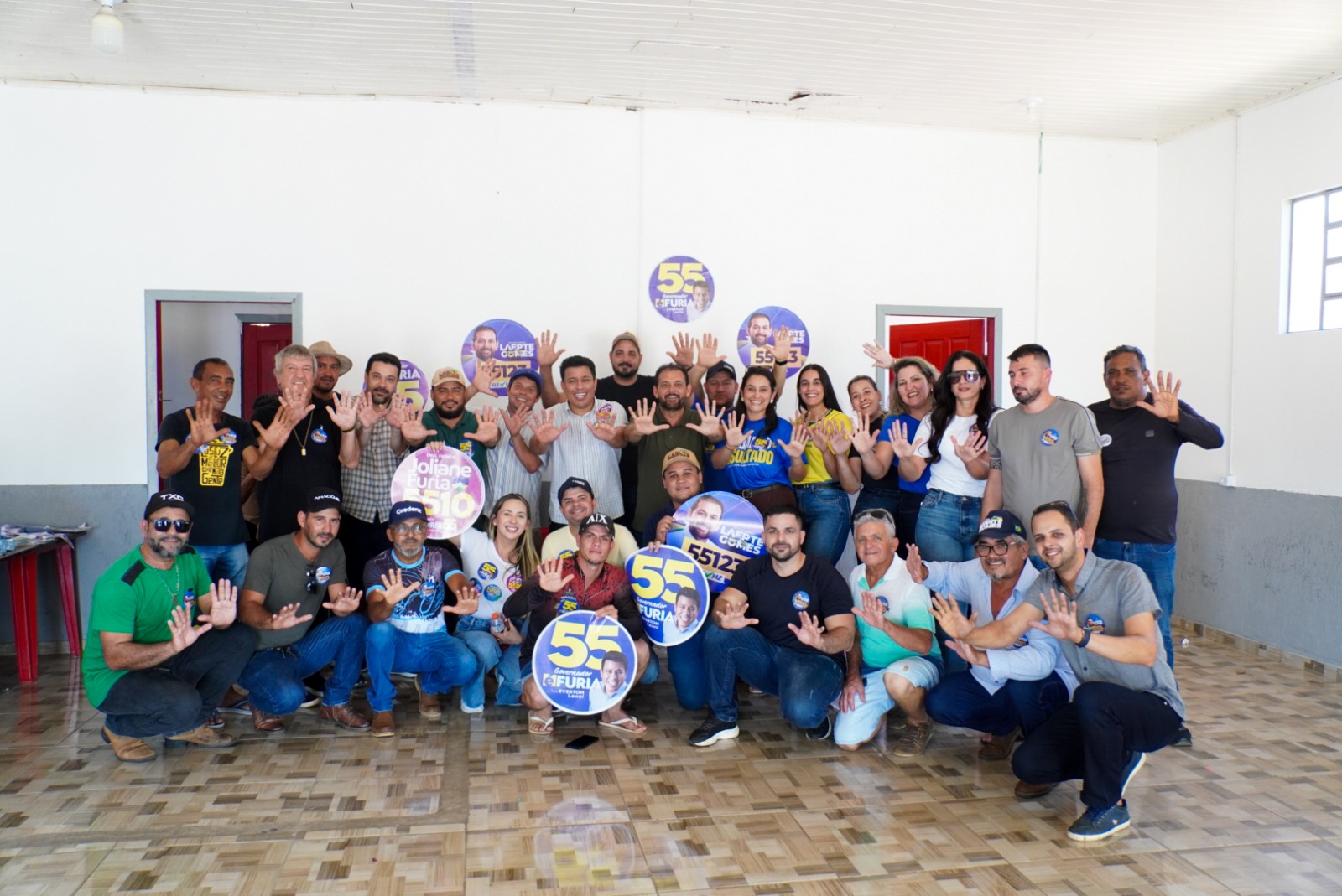 LAERTE GOMES - Laerte Gomes dá largada à campanha em Alvorada do Oeste com adesivaço e mobilização de apoiadores