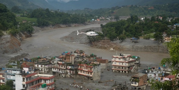 Nepal: quase 200 corpos são sepultados em floresta após necrotérios lotarem