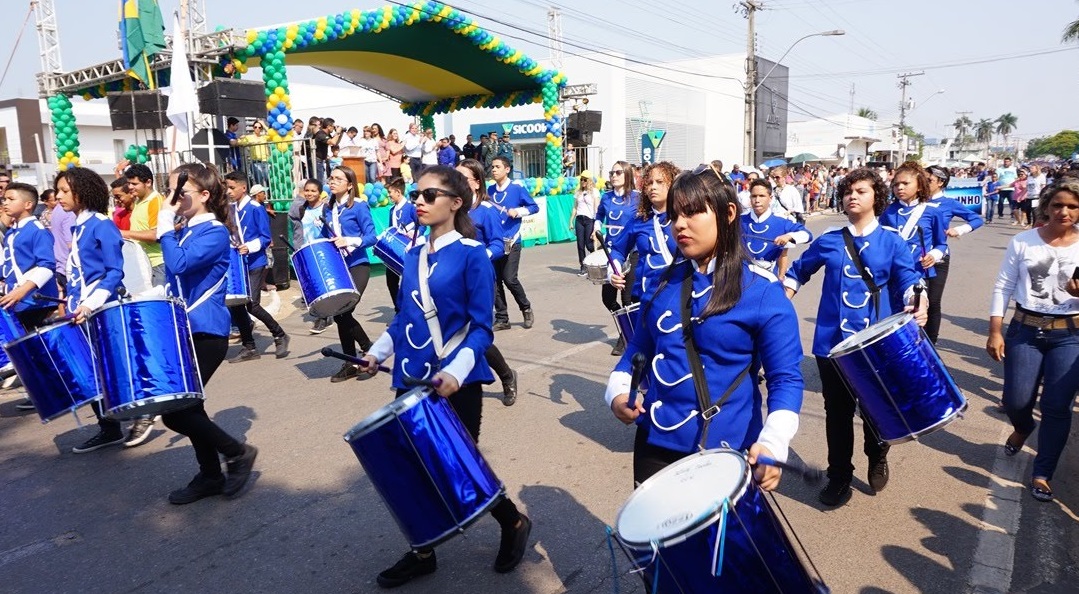 Festival de Bandas e Fanfarras reúne nove grupos e abre programação da Semana da Pátria com homenagens