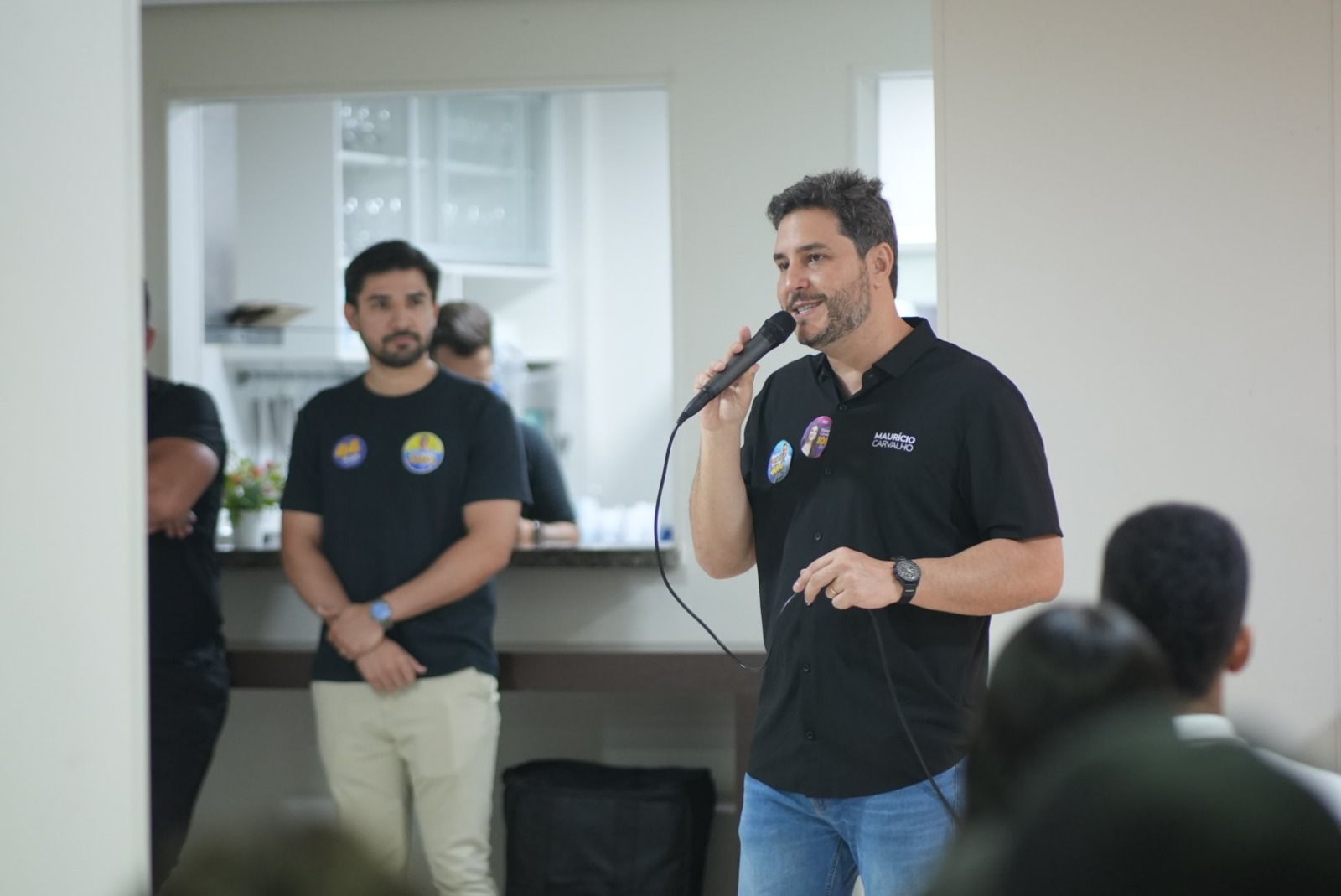 MAURÍCIO CARVALHO - "Mandato que escuta": Maurício Carvalho reúne famílias em Porto Velho e defende política feita olho no olho