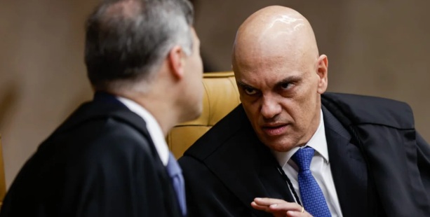 Moraes e Mendonça batem boca e quase chegam às vias de fato no STF