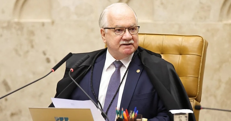 dá 3 dias para Mendonça esclarecer afastamento de chefe da PF

