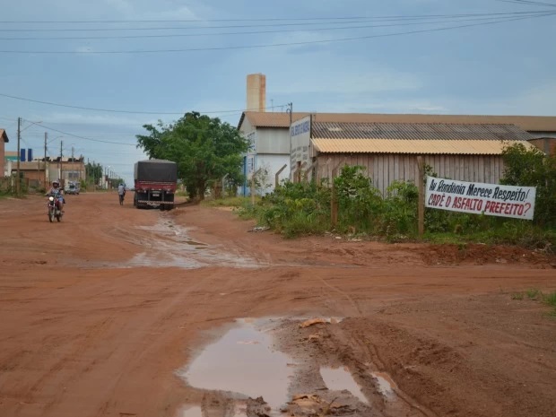 INFRAESTRUTURA TRAVADA - Vilhena tem duas usinas de asfalto, mas falta verba para transformar estrutura em obras

