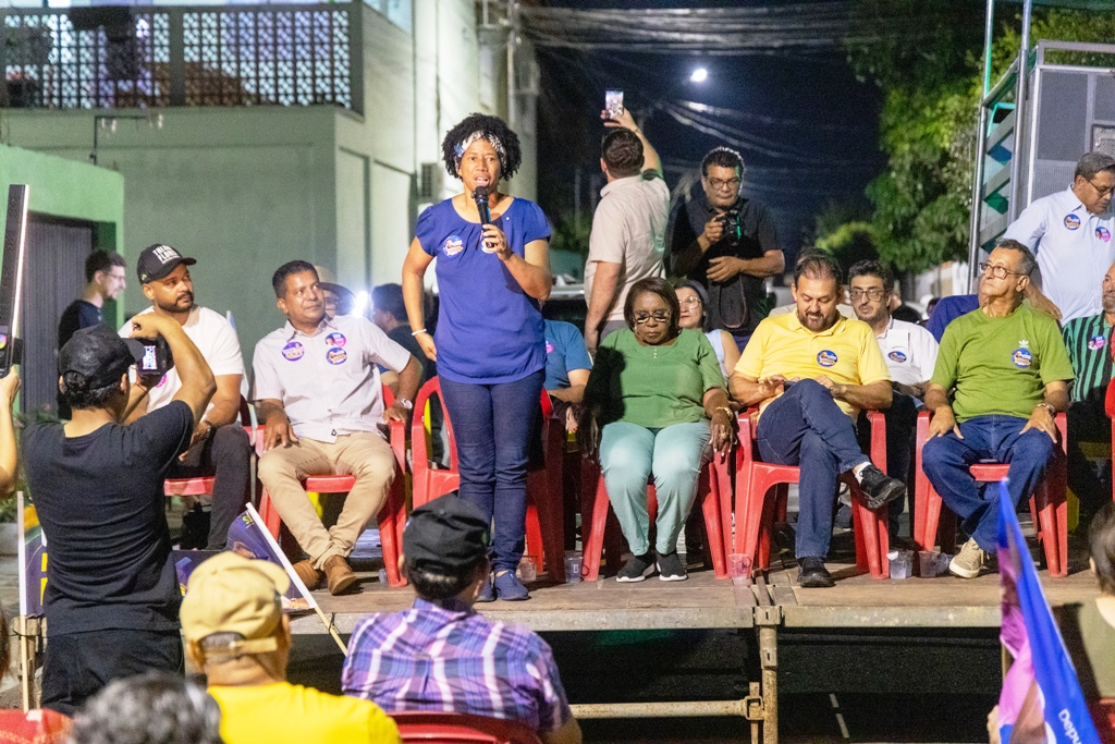 CONVERSANDO COM O POVO - “Nosso trabalho é nos municípios e não em gabinete”, diz Sílvia Cristina



